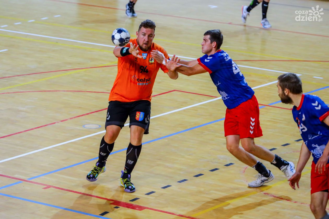 KSZO Ostrowiec Św. - SPR Wisła Sandomierz - ZDJĘCIA