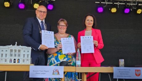 Obchody 40-lecia partnerstwa miast Emmendingen z Newark-on-Trent 