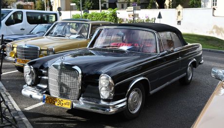 IX Zlot Miłośniczek Zabytkowych Mercedesów