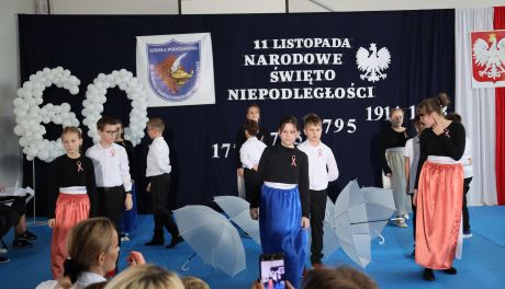 Patriotyczne świętowanie 60-lecia szkoły w Gierlachowie