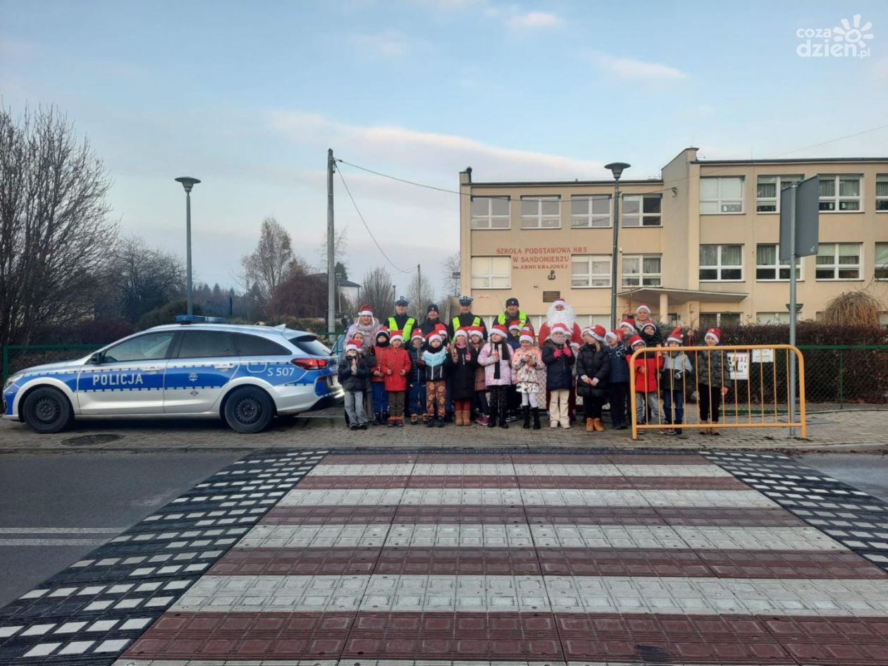 Mikołajkowa akcja z Policją (ZDJĘCIA)