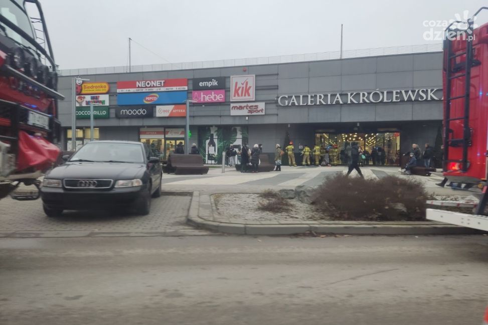 Akcja ratunkowa w Galerii Królewskiej