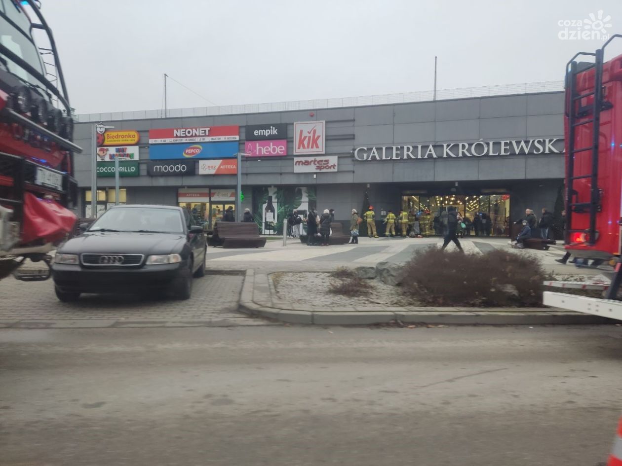 Akcja ratunkowa w Galerii Królewskiej