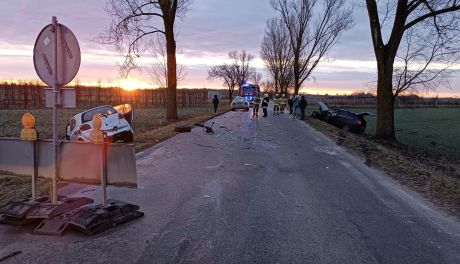 Czołowe zderzenie na DW 777 w miejscowości Piotrowice