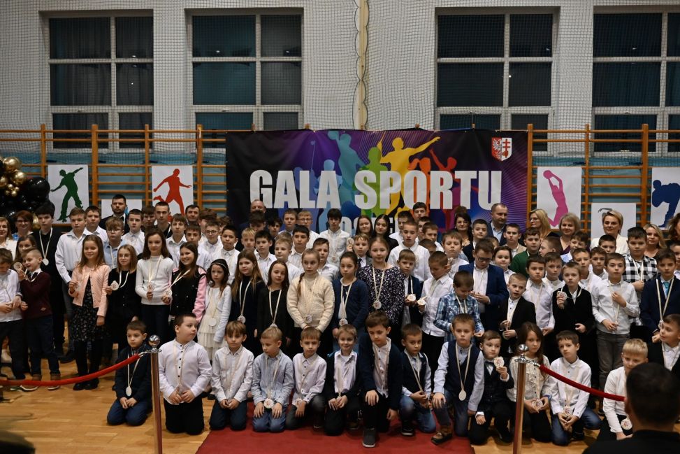 I Gminna Gala Sportu w Osieku. Uroczyste wydarzenie i wyróżnienia dla młodych, utalentowanych sportowców