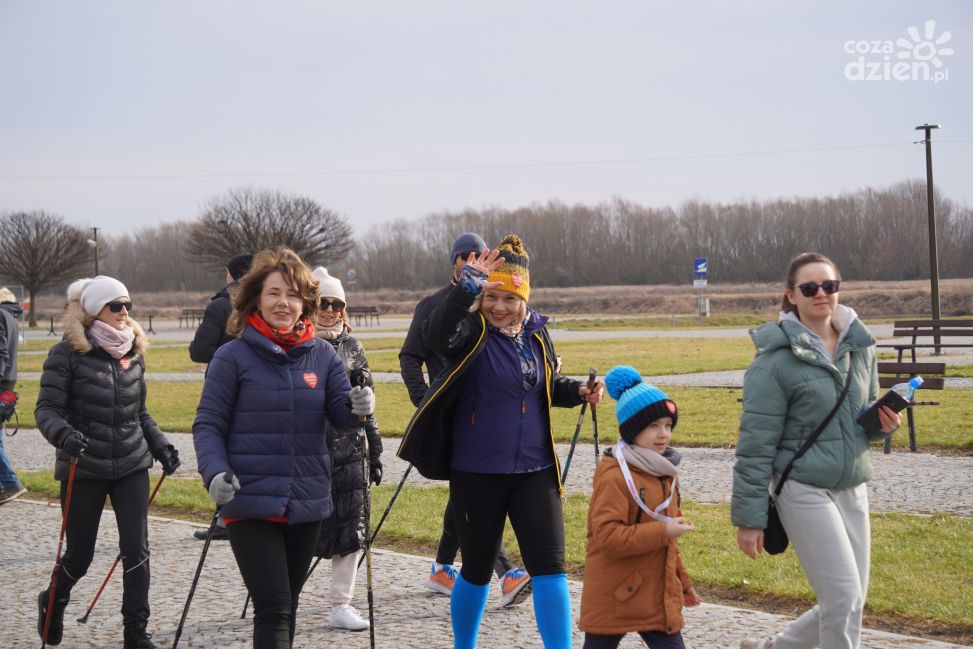 Marsz Nordic Walking "Policz się z cukrzycą" po raz piąty (ZDJĘCIA)