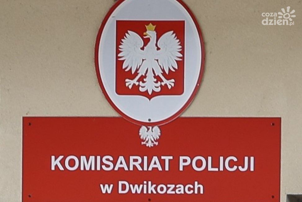 Policjant zareagował na urlopie. Zatrzymał kierowcę bez prawa jazdy
