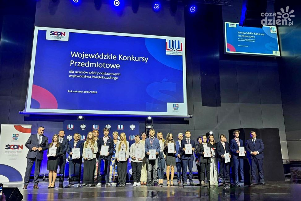 Laureaci konkursów przedmiotowych z SP1 w Sandomierzu nagrodzeni w Kielcach