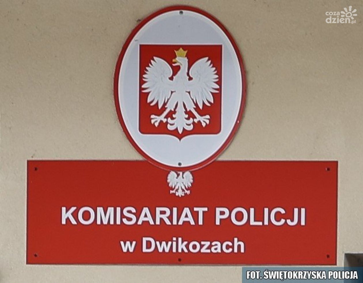 Policjant zareagował na urlopie. Zatrzymał kierowcę bez prawa jazdy