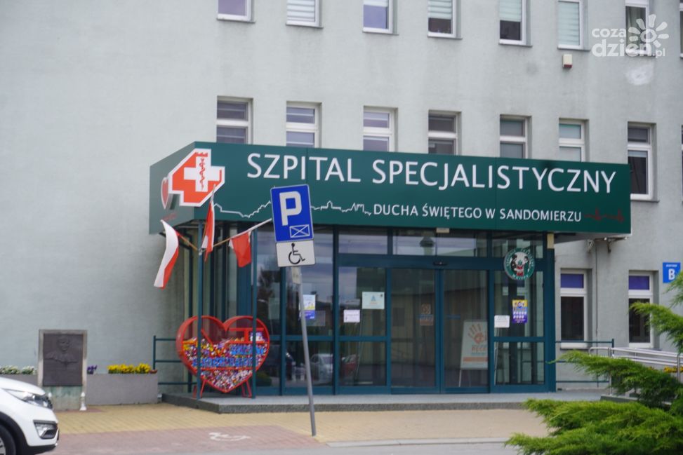 Szpital w Sandomierzu z nowym szyldem. Trwają zmiany w wizerunku i infrastrukturze