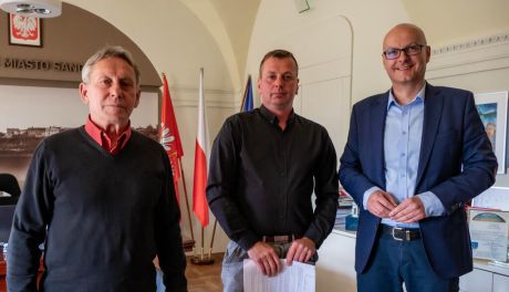 Nowa fontanna w Parku Osiedlowym – inwestycja z Budżetu Obywatelskiego nabiera tempa