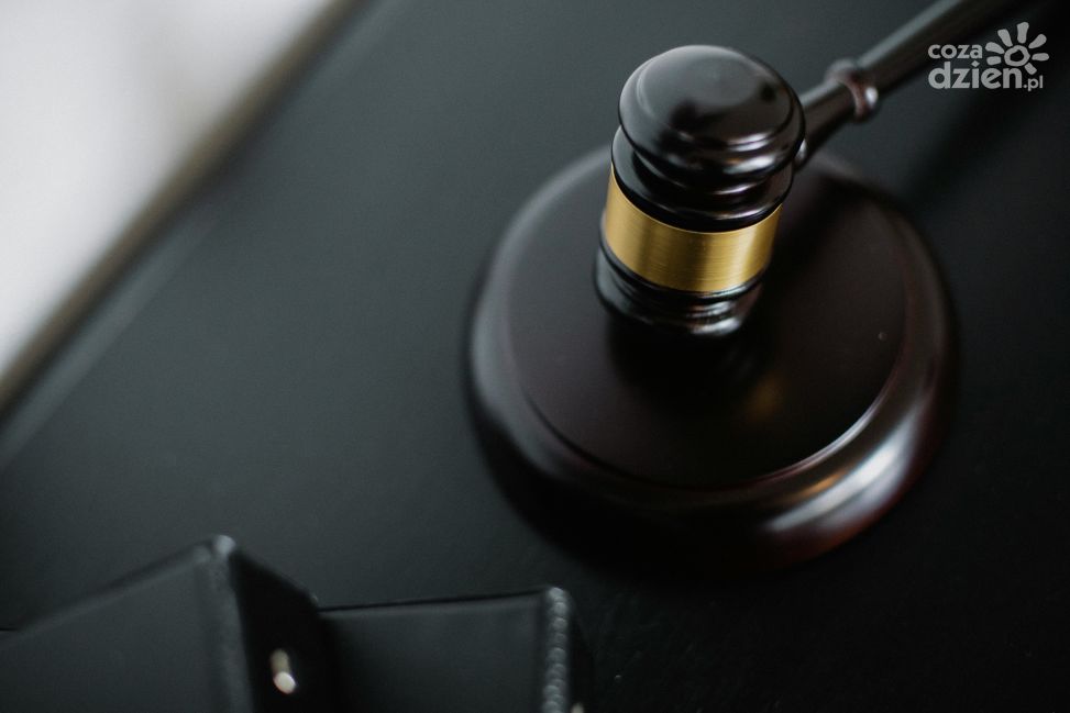 Nieodpłatna pomoc prawna i poradnictwo obywatelskie – wsparcie dla mieszkańców Powiatu Sandomierskiego