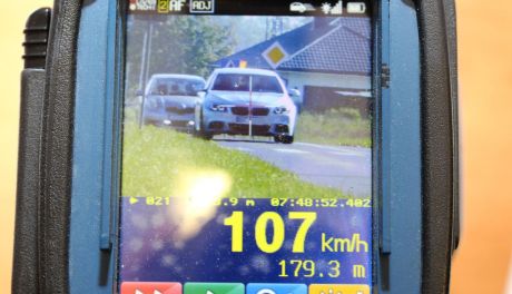 107 km/h w terenie zabudowanym. 19-latek stracił prawo jazdy