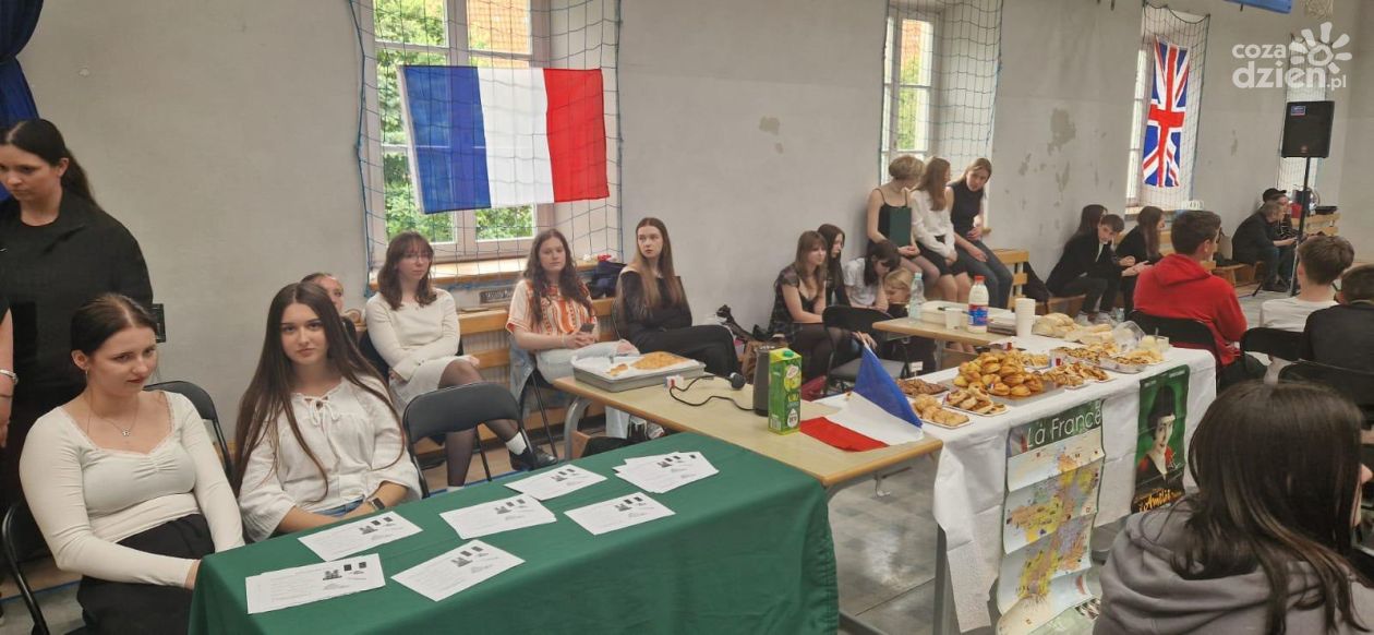 Smaki i języki świata w Collegium Gostomianum – Dzień Języków Obcych pełen wrażeń