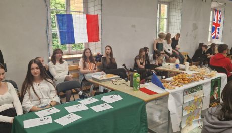 Smaki i języki świata w Collegium Gostomianum – Dzień Języków Obcych pełen wrażeń
