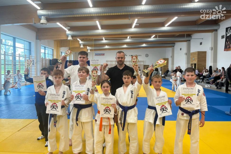 Medalowy weekend Klubu Karate Andrzeja Orłowskiego z Sandomierza! (ZDJĘCIA)