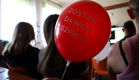 „Biblioteka Życia” edukuje o dawstwie szpiku – wyjątkowe spotkanie w Oddziale dla Dzieci i Młodzieży