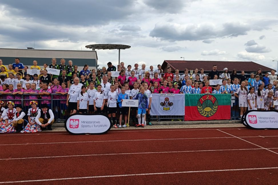 Czwarte miejsce dla młodych piłkarek z Połańca na Mistrzostwach Polski LZS U13 (ZDJĘCIA)