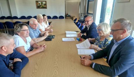 Wsparcie dla Spółek Wodnych w Gminach Dwikozy i Łoniów. Powiat Sandomierski przekazuje 40 tys. zł na meliorację