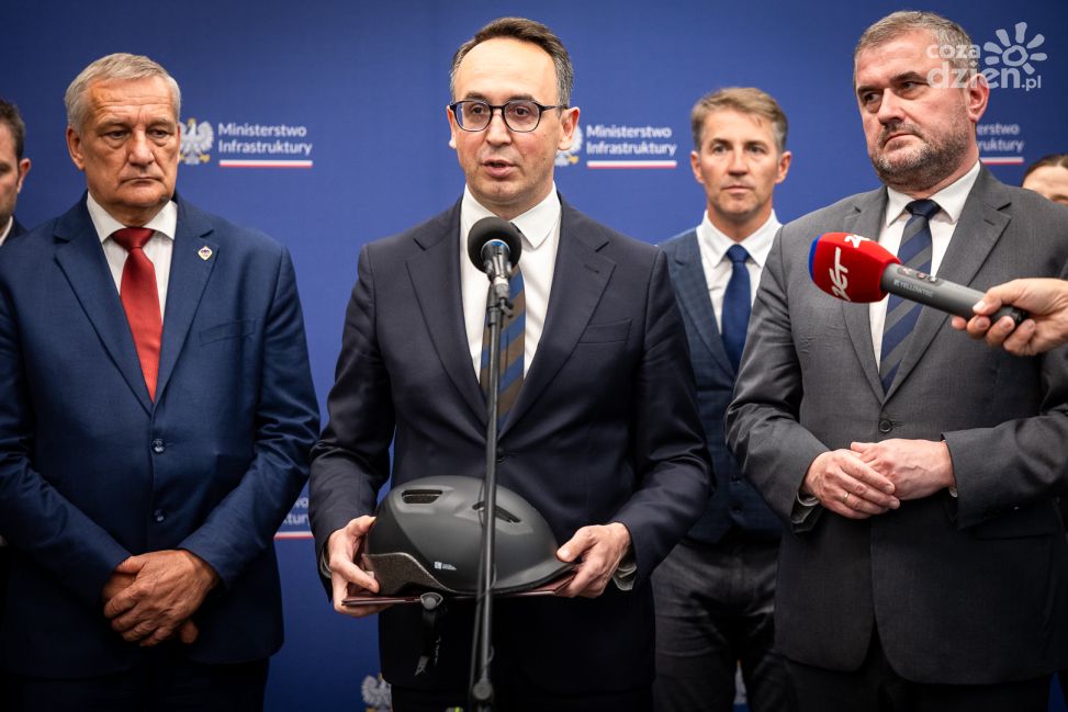 Obowiązkowe kaski dla dzieci do 16. roku życia – decyzja KRBRD