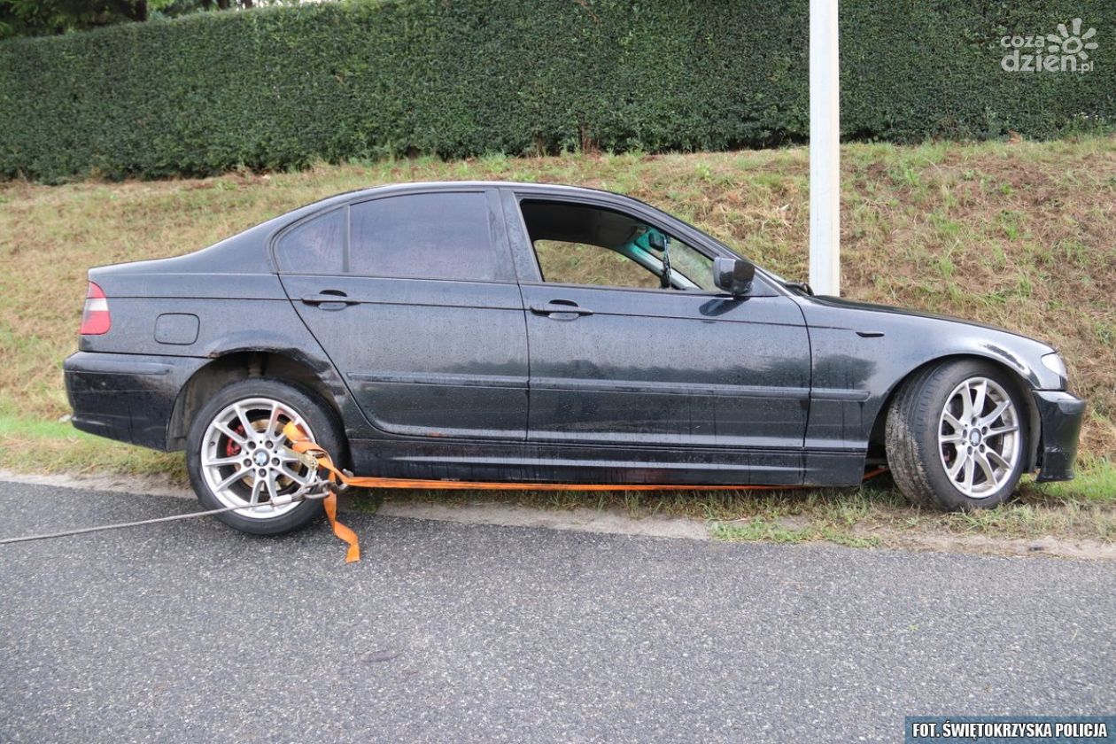 Nietrzeźwy 19-latek dachował BMW w Sandomierzu. Grozi mu więzienie