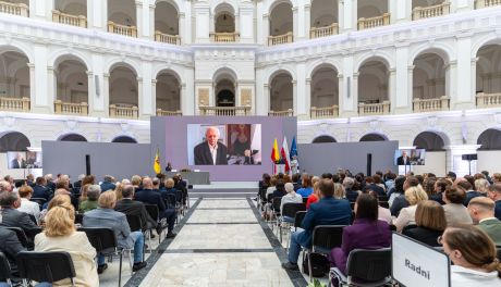 Wiesław Myśliwski uhonorowany tytułem Honorowego Obywatela Warszawy