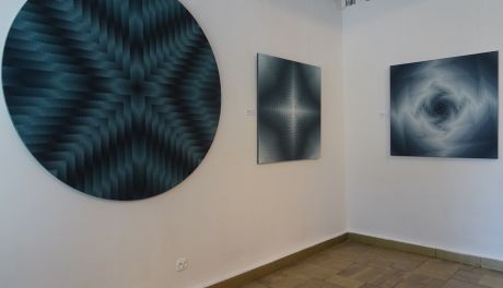 Wewnętrzny porządek i medytacja w geometrycznej abstrakcji
