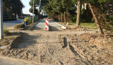 Trwa budowa nowych ścieżek rowerowych w Połańcu (ZDJĘCIA)