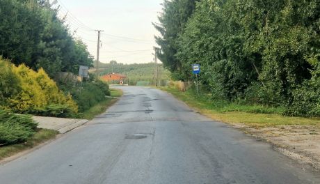 Powiat Sandomierski stara się o dofinansowanie przebudowy drogi w Polanowie