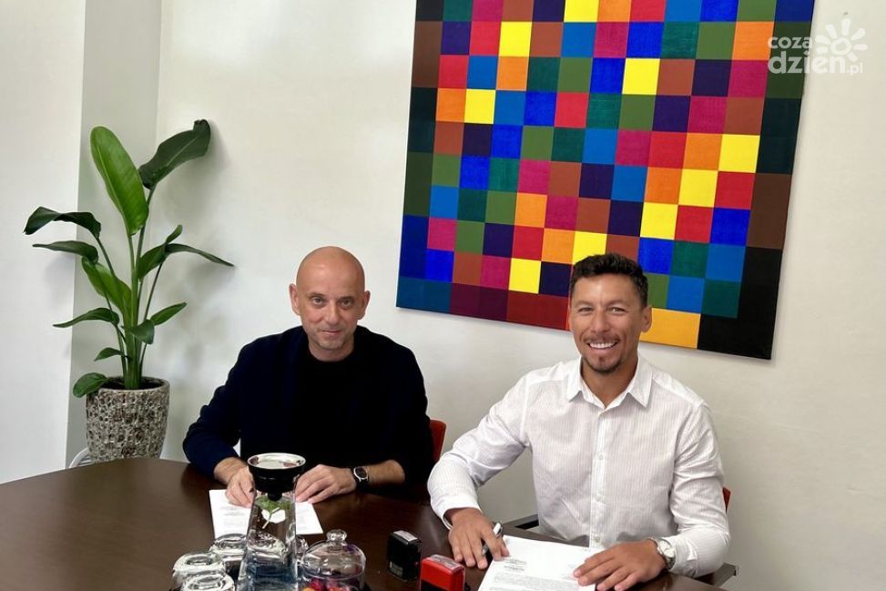 Nowe inwestycje powiatowe w Sokolnikach i Dąbrowicy – modernizacja chodników rusza