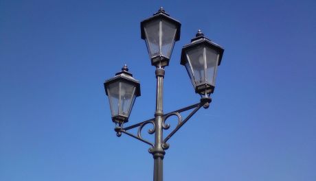 Interpelacja w sprawie niesprawnych lamp na ul. Milberta