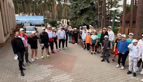 Karatecy z Sandomierza szlifują formę na letnim obozie w Sielpi (ZDJĘCIA)