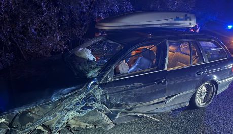 Czołowe zderzenie w Piasecznie. 19-latka trafiła do szpitala