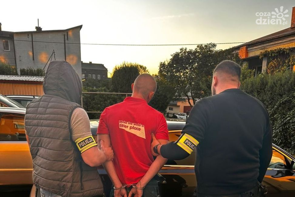 Pięciu poszukiwanych zatrzymanych przez policję