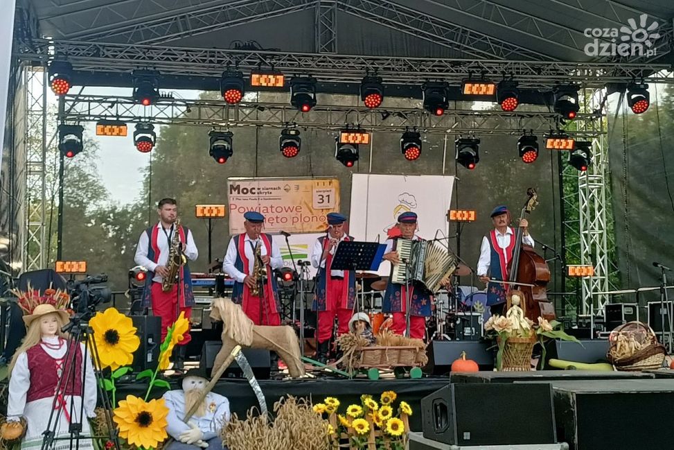 Dożynki powiatu sandomierskiego zakończyły sezon żniw (ZDJĘCIA)