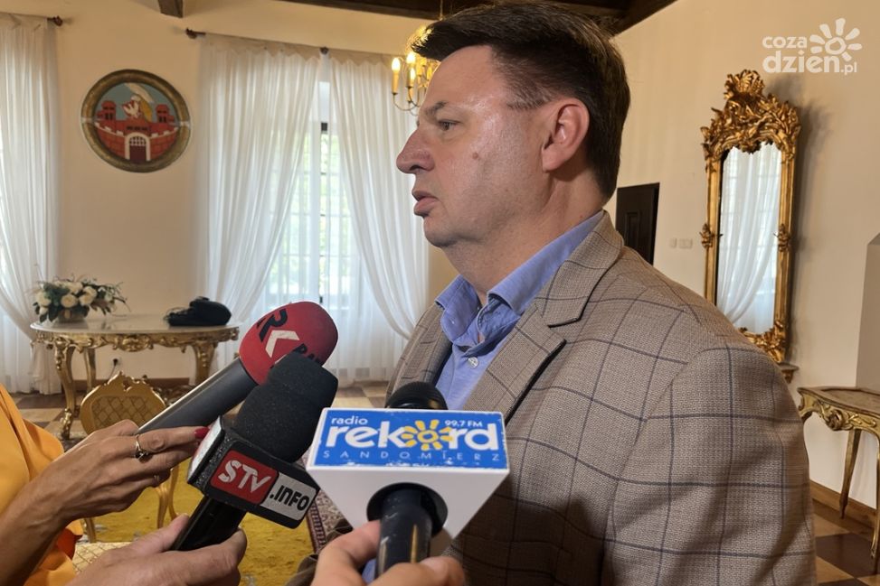 Sandomierz wprowadza formalny odbiór odpadów tekstylnych – zmiany w harmonogramie wywozu