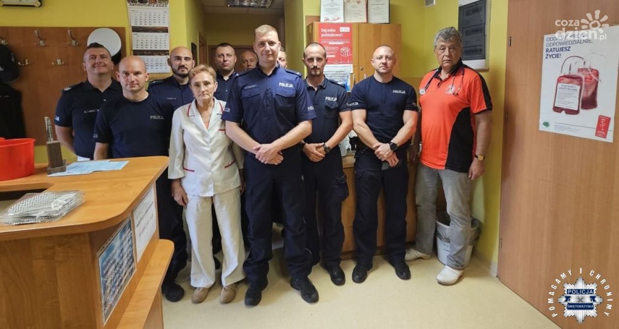 Policjanci z Sandomierza oddali krew w ramach ogólnopolskiej akcji