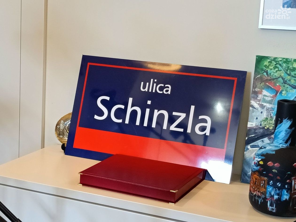 Nowe tablice ulic w Sandomierzu będą zawierały pełne imiona patronów