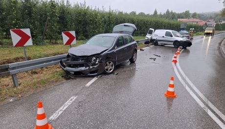 Wypadek w Dębianach. Jedna osoba w szpitalu