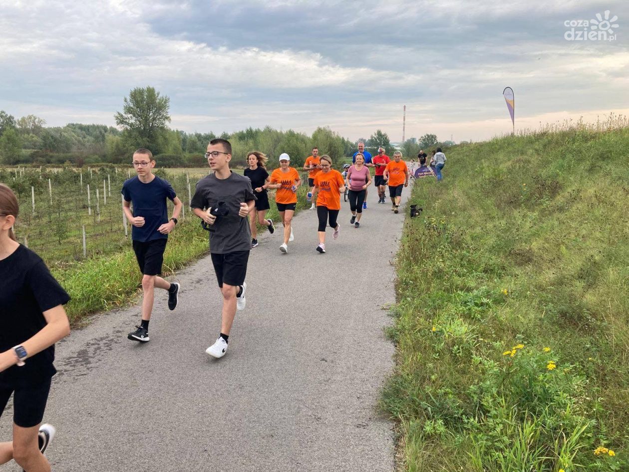 Weekend pełen biegania w Sandomierzu – emocje na trasach Parkrun i Biegu Szklarskiego