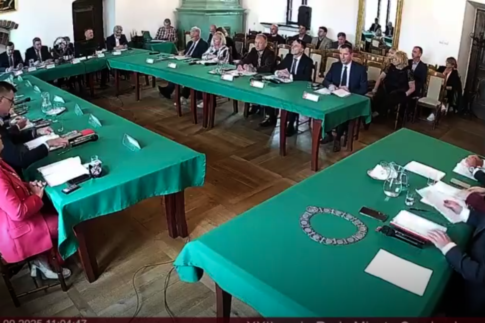 Kontrowersje wokół zakupu ostrzałki do łyżew w Sandomierzu