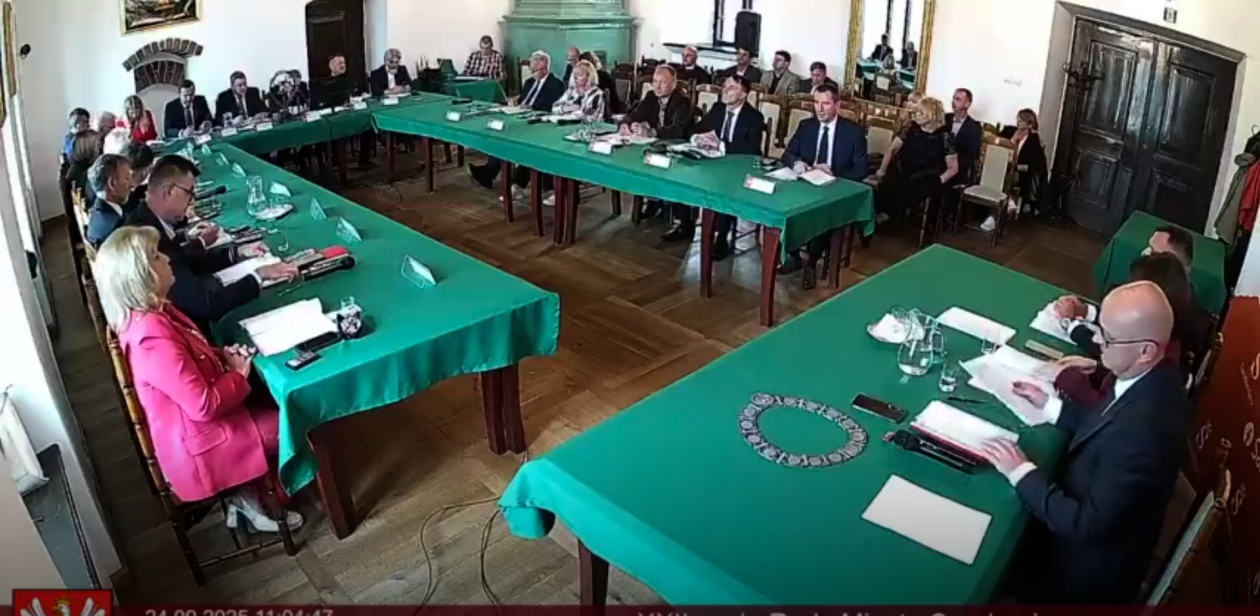 Kontrowersje wokół zakupu ostrzałki do łyżew w Sandomierzu