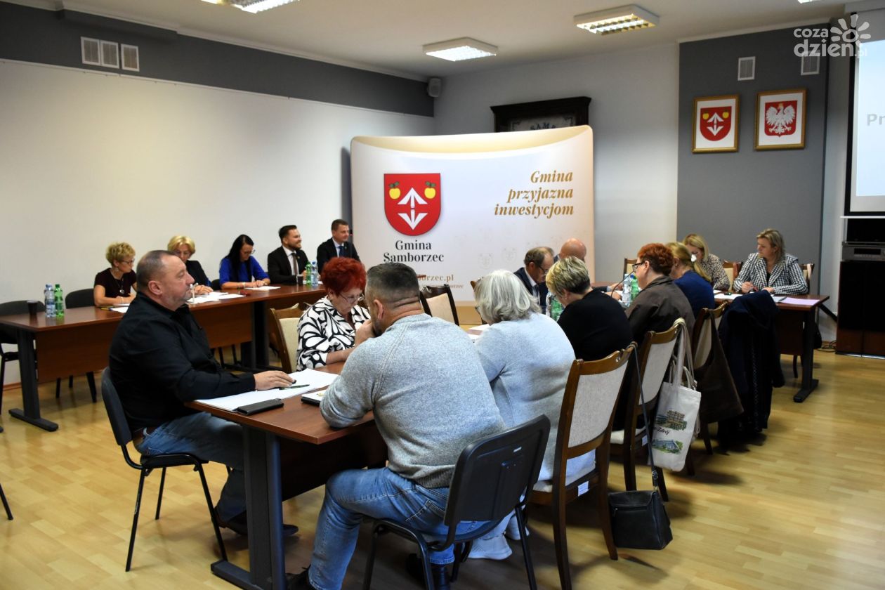 XXI Sesja Rady Gminy – nowe inwestycje i strategiczne dokumenty do 2030 roku