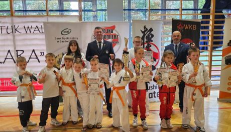 Klub Karate „Trójka” Sandomierz nie do zatrzymania! 9 medali w Wadowicach! (ZDJĘCIA)