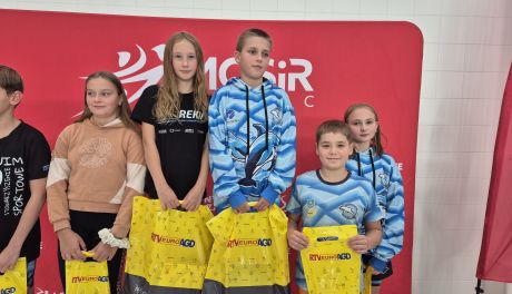 UKS Delfin  Tarnobrzeg w Otwartych Mistrzostwach Mielca w pływackich sprintach