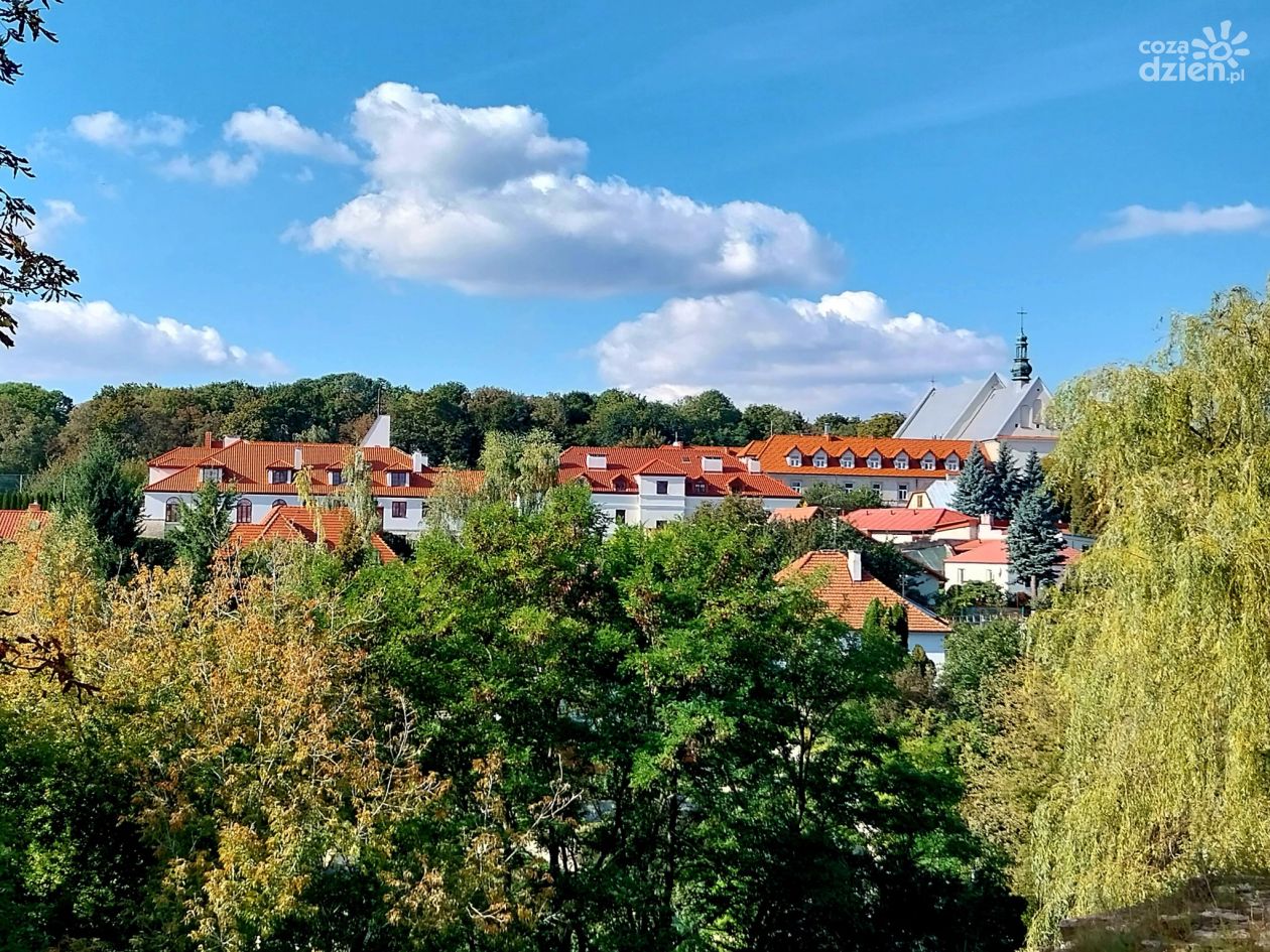 Jesień w Sandomierzu – idealny czas na zwiedzanie i lokalne atrakcje