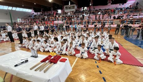 Sportowe emocje w Sandomierzu – Sendomiria Cup 2025 przyciągnęła setki karateków z całej Polski (ZDJĘCIA)