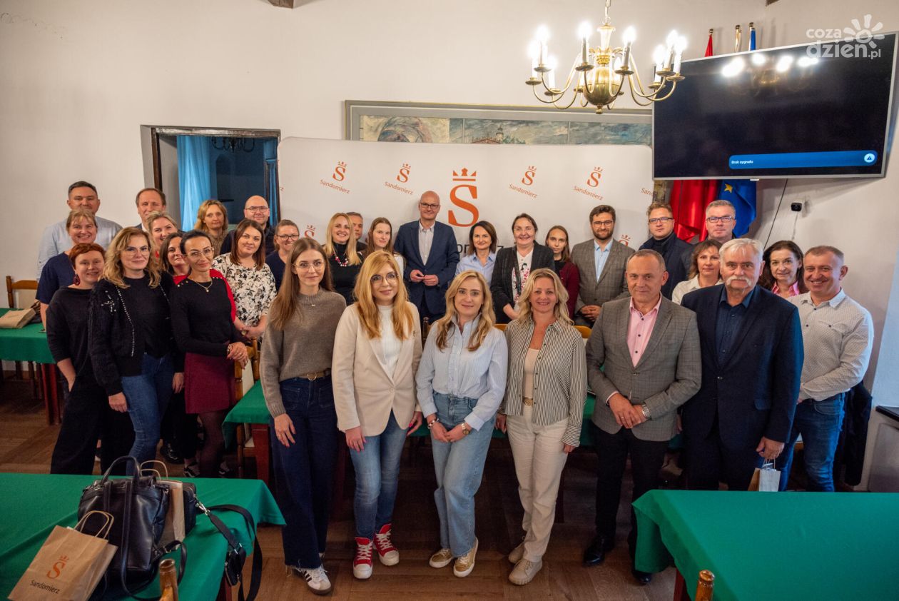 Sandomierz dzieli się doświadczeniem w rewitalizacji – wizyta studyjna w ramach projektu „Regiony Rewitalizacji 3.0”