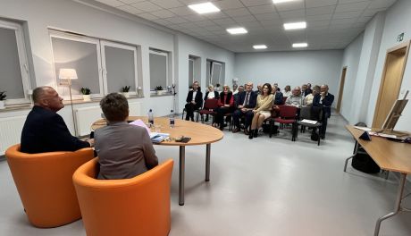 Spotkanie z ks. prof. Antonim Dębińskim w sandomierskiej bibliotece