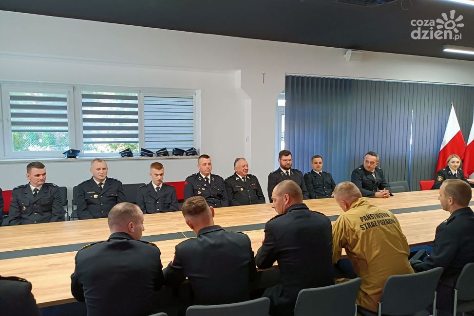 Kobieta za kierownicą wozu strażackiego. Druhna z OSP Klimontów zdobywa nowe uprawnienia